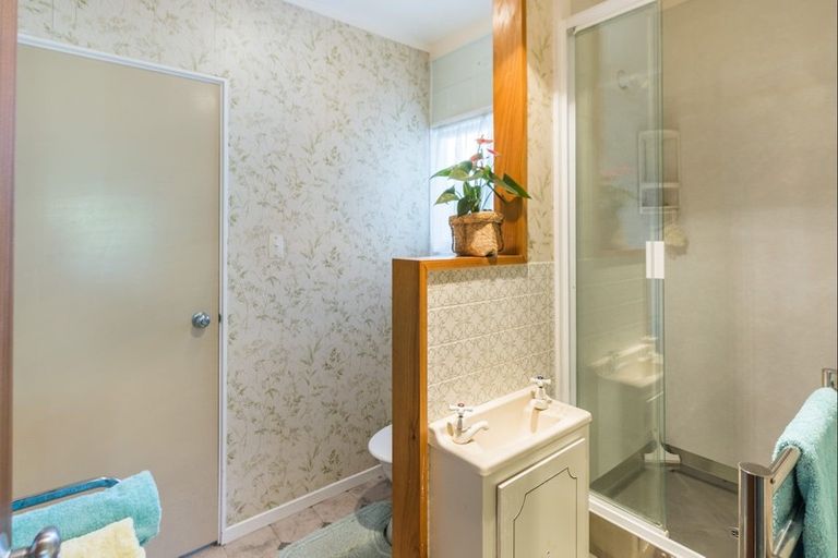 Photo of property in 19 Maxwelton Drive, Mairangi Bay, Auckland, 0630