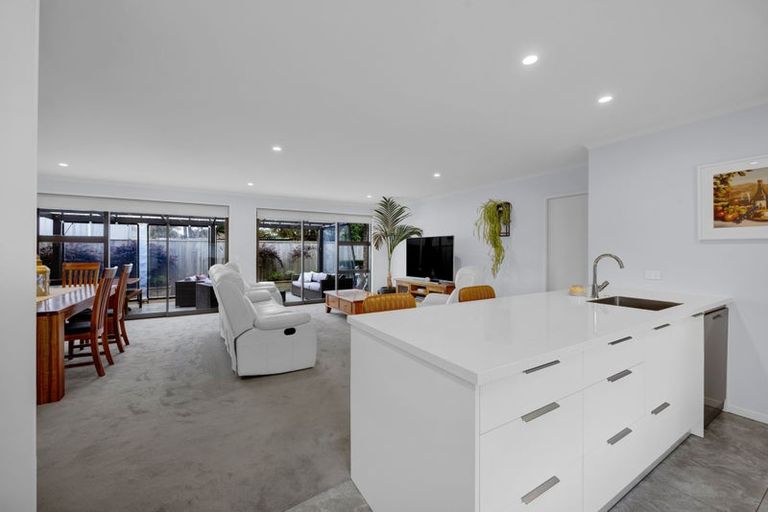 Photo of property in 22c Waihi Road, Hawera, 4610