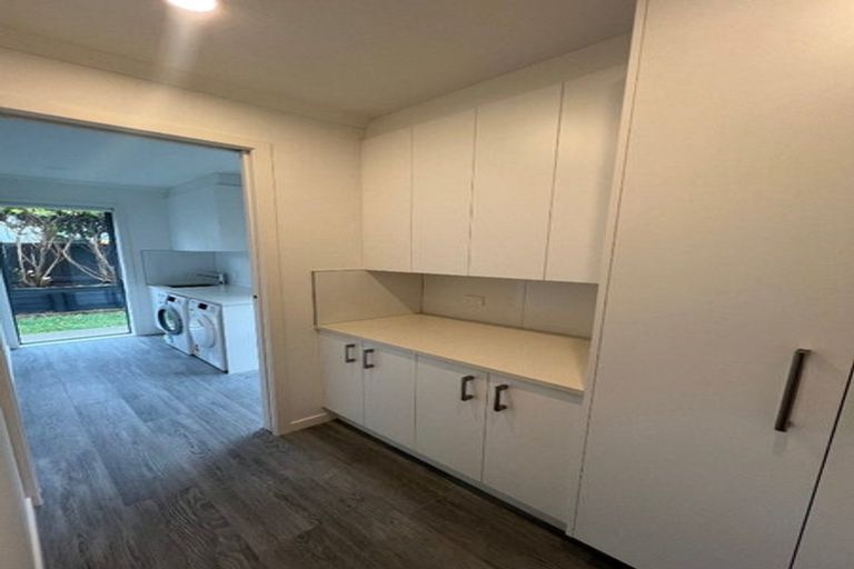 Photo of property in 12 Boocock Crescent, Orewa, 0931