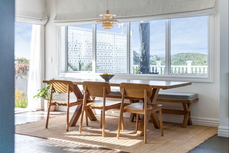 Photo of property in 31 Grumman Lane, Newlands, Wellington, 6037