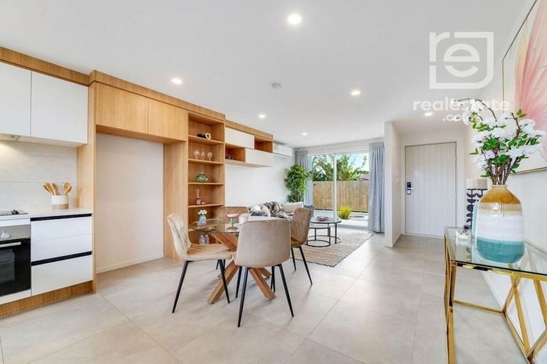 Photo of property in 34d James Street, Mangere East, Auckland, 2024