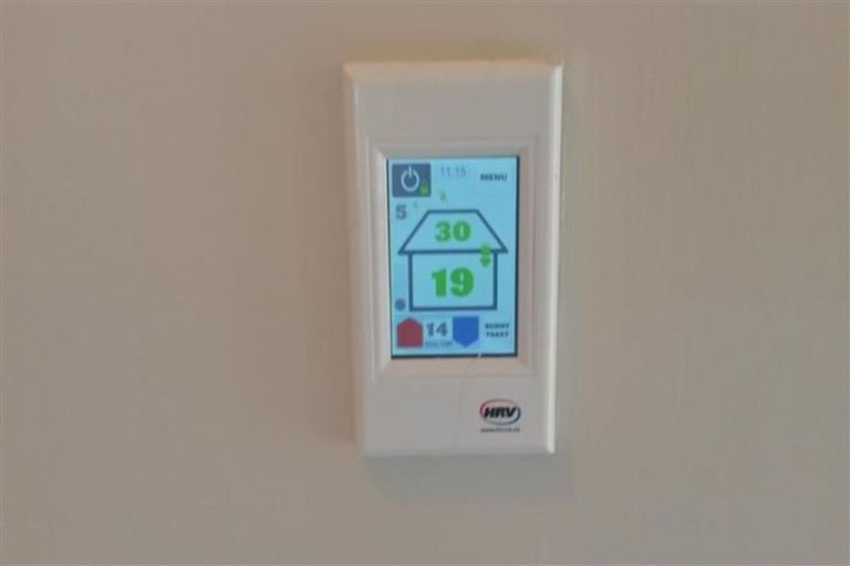 Photo of property in 15 Bittern Place, Henderson, Auckland, 0610