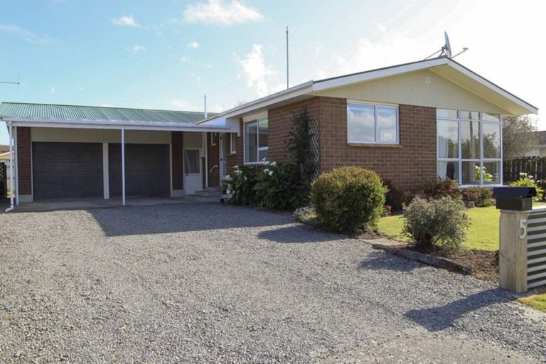 Photo of property in 5 Waterford Drive, Winton, 9720