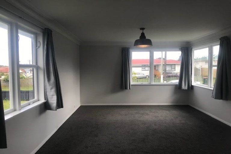 Photo of property in 104 Fisher Crescent, Otara, Auckland, 2023