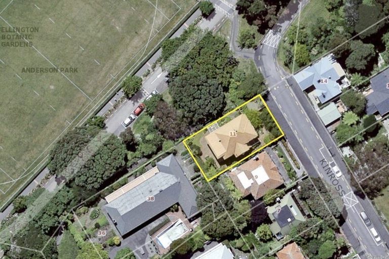 Photo of property in 11 Kinross Street, Kelburn, Wellington, 6012