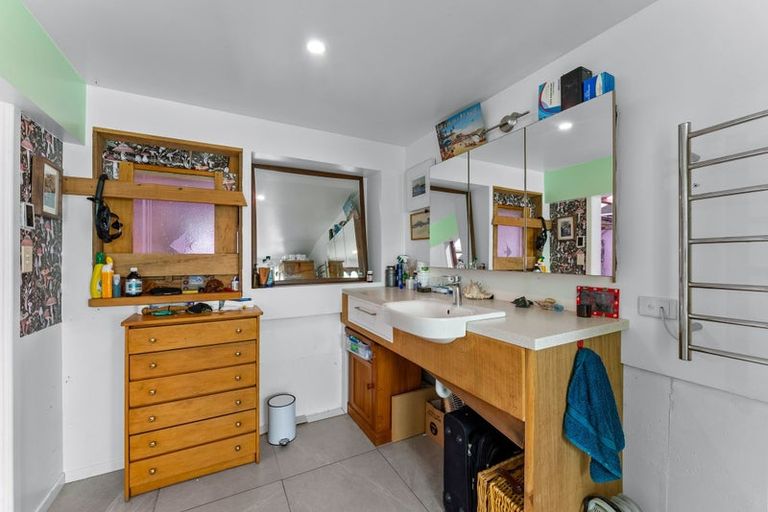 Photo of property in 20 Haywood Lane, Tawharanui Peninsula, Warkworth, 0986