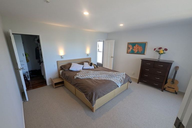 Photo of property in 18 Tizard Road, Birkenhead, Auckland, 0626