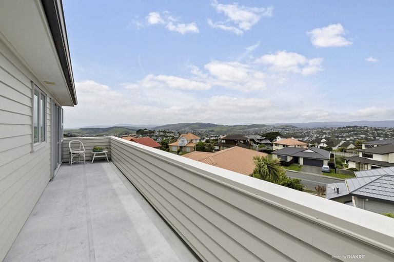 Photo of property in 3 Hislop Way, Johnsonville, Wellington, 6037