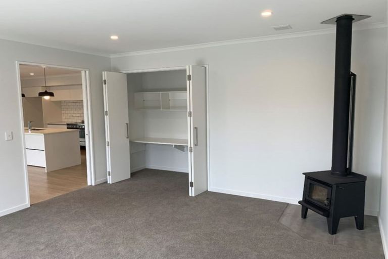 Photo of property in 16 Loxley Place, Lincoln, 7608