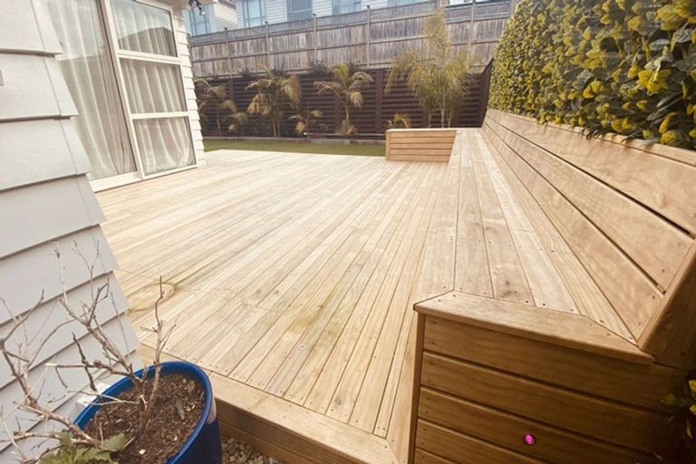 Photo of property in 20 Samuel Cassidy Avenue, Swanson, Auckland, 0614