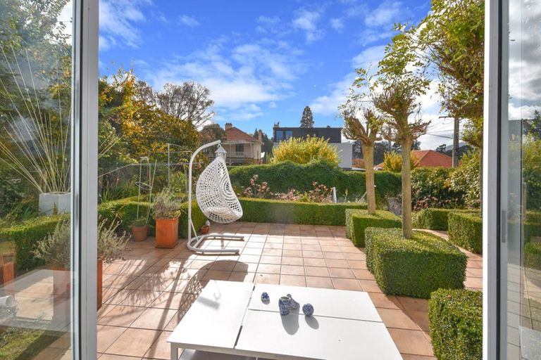 Photo of property in 32 Claremont Street, Maori Hill, Dunedin, 9010