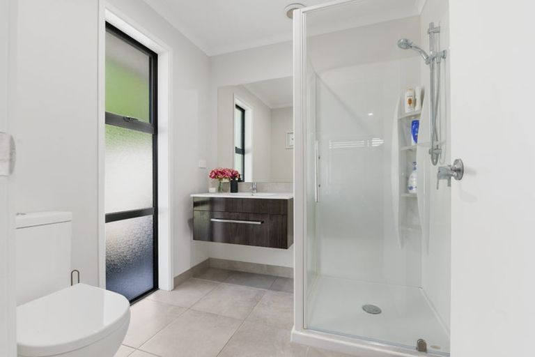 Photo of property in 279 Dixon Road, Fitzroy, Hamilton, 3206