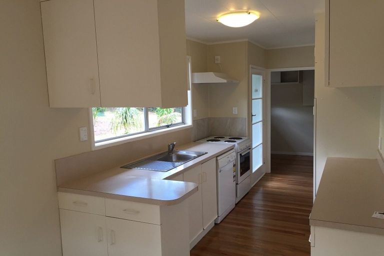 Photo of property in 34 Gladys Avenue, Glenfield, Auckland, 0629