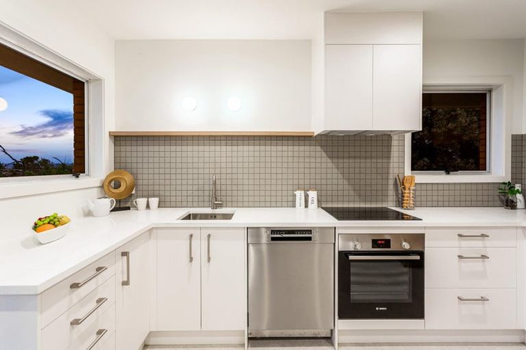 Photo of property in 1/23 Jenelin Road, Glendene, Auckland, 0602