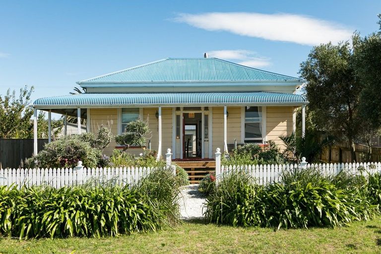 Photo of property in 13 Te Paerahi Road, Porangahau, 4293