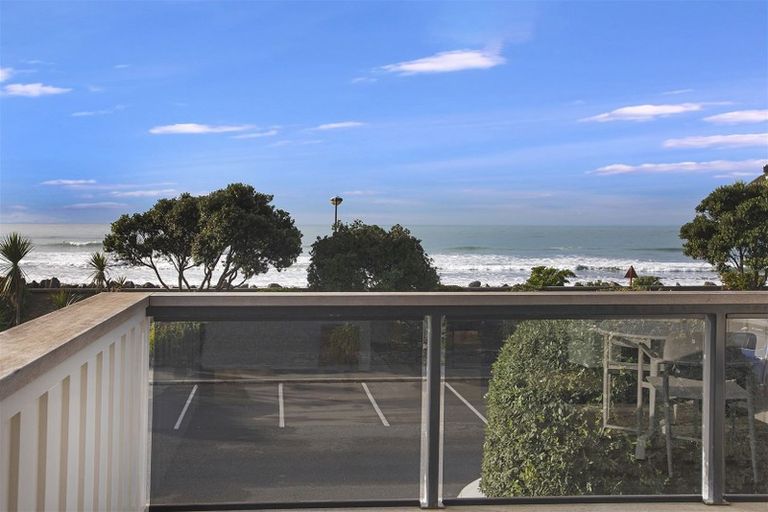 Photo of property in 106 Esplanade, Sumner, Christchurch, 8081