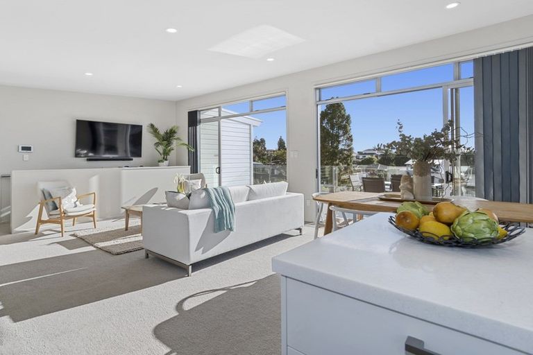 Photo of property in 230a Ngatai Road, Otumoetai, Tauranga, 3110