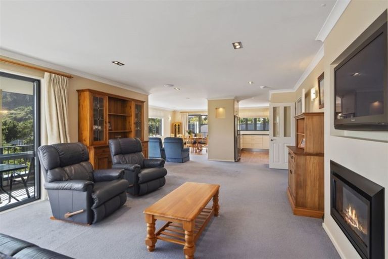 Photo of property in 8 Morgans Valley, Heathcote Valley, Christchurch, 8022