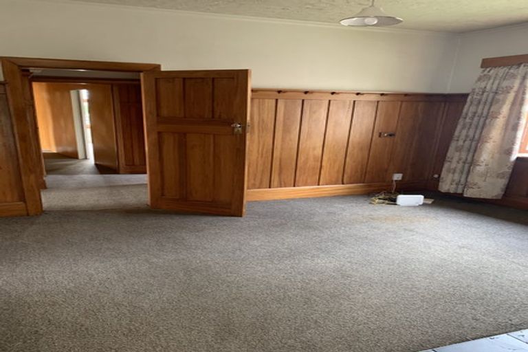 Photo of property in 37 Lyndon Street, Riccarton, Christchurch, 8041