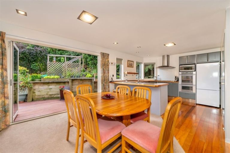 Photo of property in 76 Heretaunga Square, Silverstream, Upper Hutt, 5019