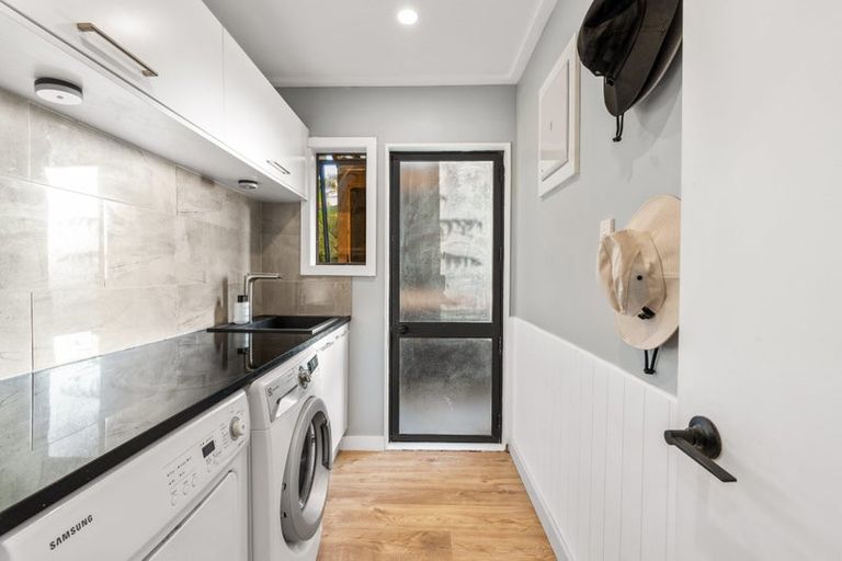 Photo of property in 21 Snapper Road, Stillwater, Silverdale, 0993