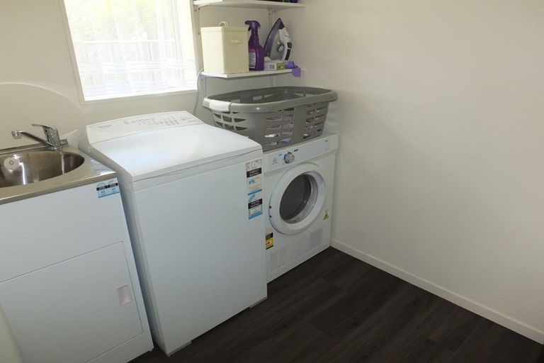 Photo of property in 73 Avenue Road, Foxton, 4814