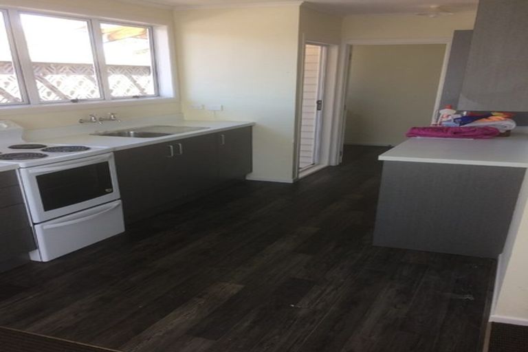 Photo of property in 57 Banks Street, Marfell, New Plymouth, 4310