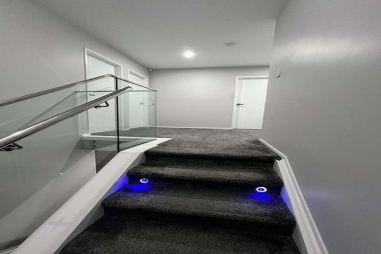 Photo of property in 73 Marendellas Drive, Bucklands Beach, Auckland, 2014