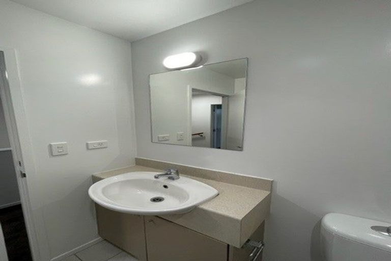 Photo of property in 3/30 Oneroa Road, East Tamaki, Auckland, 2013