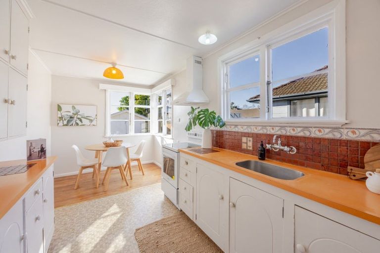 Photo of property in 178 Nuffield Avenue, Marewa, Napier, 4110
