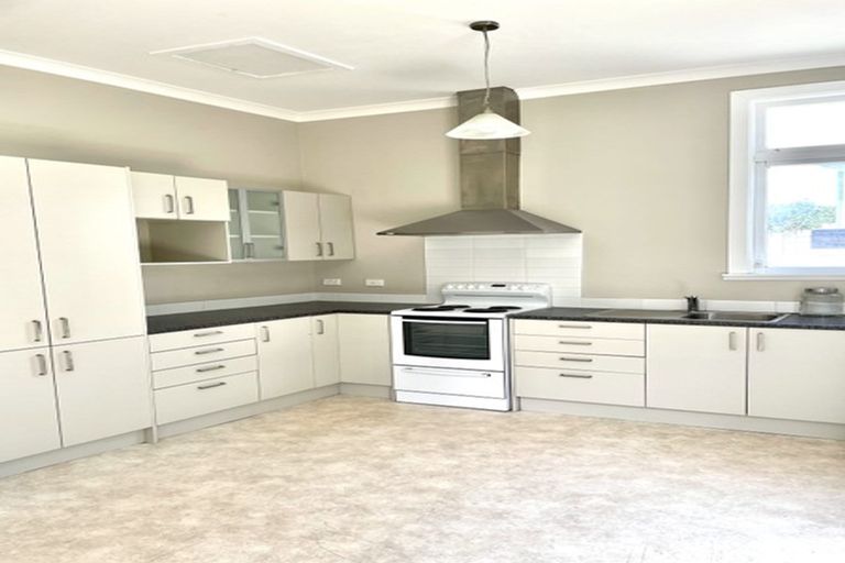 Photo of property in 39 Rhine Street, Island Bay, Wellington, 6023