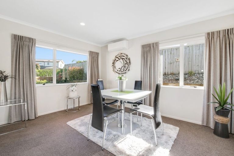 Photo of property in 84 Tauranga Place, Orewa, 0931