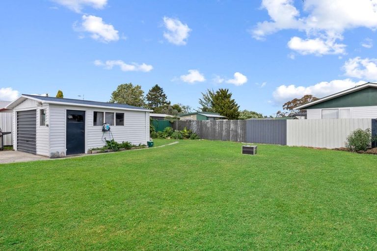 Photo of property in 53 Collins Road, Melville, Hamilton, 3206