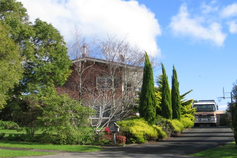 Photo of property in 16 Belmere Rise, Farm Cove, Auckland, 2012