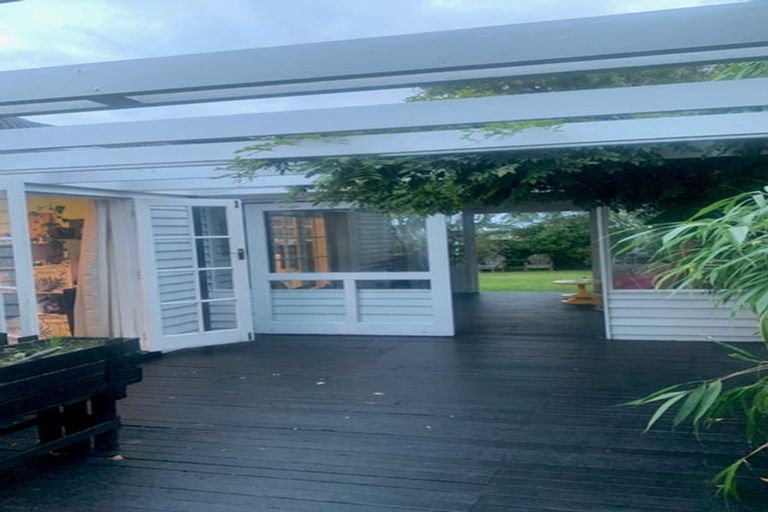 Photo of property in 73 Wallath Road, Westown, New Plymouth, 4310