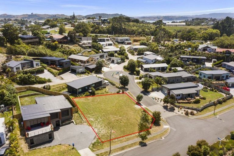 Photo of property in 1 Harakeke Place, Raglan, 3225