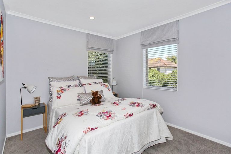 Photo of property in 36 Bruce Pulman Drive, Takanini, 2112