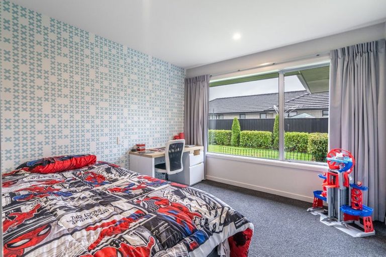 Photo of property in 25 Northside Drive, Waikiwi, Invercargill, 9810