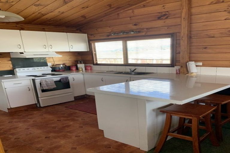 Photo of property in 14 Petrie Street, Pomare, Rotorua, 3015