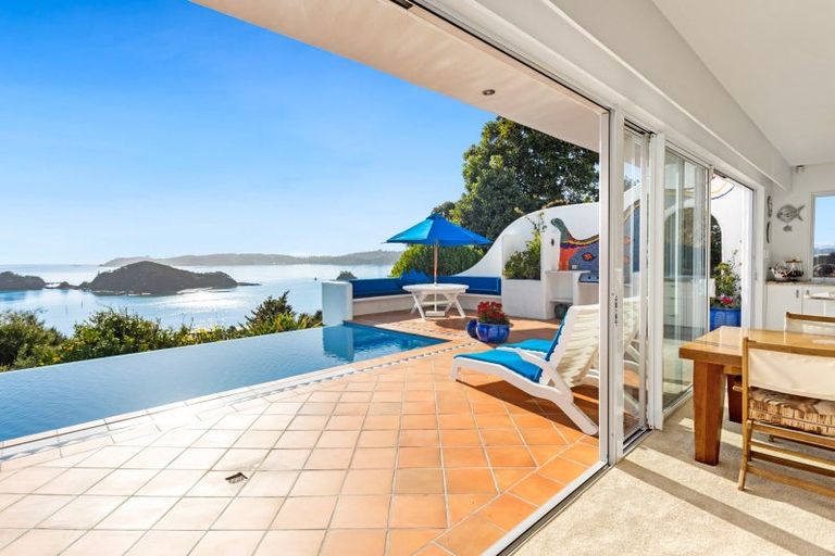 Photo of property in 37 Bayview Road, Paihia, 0200