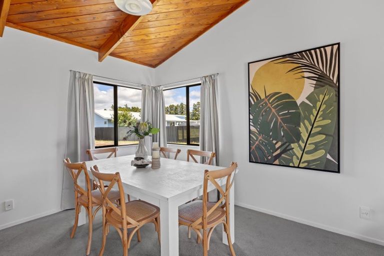 Photo of property in 966 Kahikatea Flat Road, Waitoki, Kaukapakapa, 0871