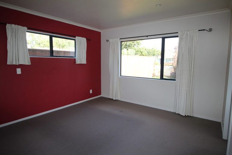 Photo of property in 47 Florence Avenue, Palmerston North, 4414
