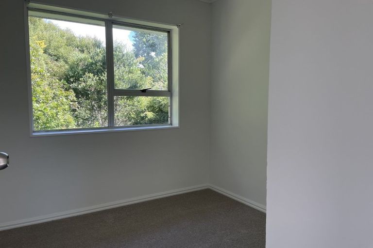 Photo of property in 2/10 Woodvale Road, Glen Eden, Auckland, 0602