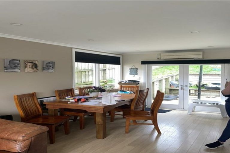 Photo of property in 104 Helston Road, Paparangi, Wellington, 6037