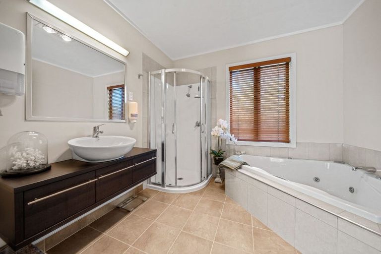 Photo of property in 72a Ahikouka Road, Ahikouka, Greytown, 5794