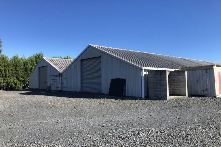 Photo of property in 2 Dunlop Road, Westgate, Auckland, 0814