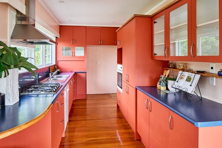 Photo of property in 24 Raroa Place, Pukerua Bay, 5026