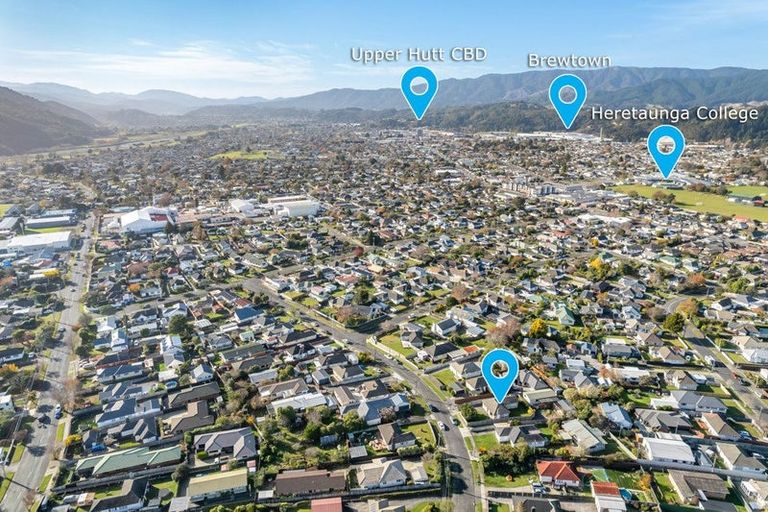 Photo of property in 19 Sheridan Crescent, Trentham, Upper Hutt, 5018