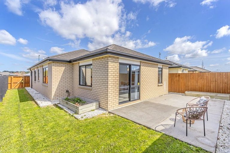 Photo of property in 12 Meyer Crescent, Halswell, Christchurch, 8025