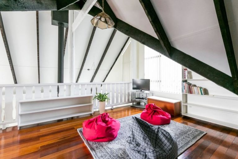 Photo of property in 30 Von Dadelszen Place, Havelock North, 4130